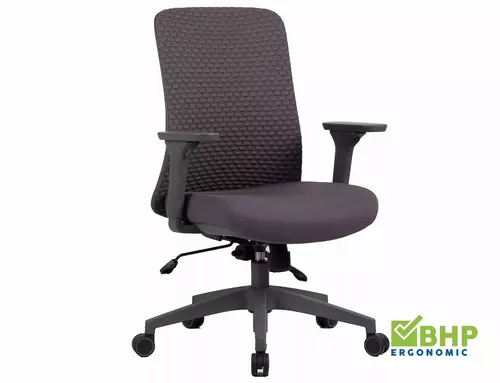 Kancelarijska stolica Q 744